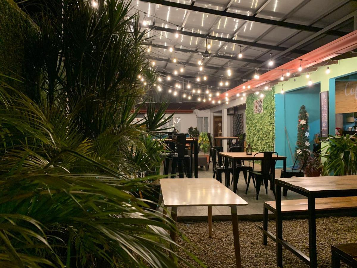 Hostal My Green House 利比里亚 外观 照片