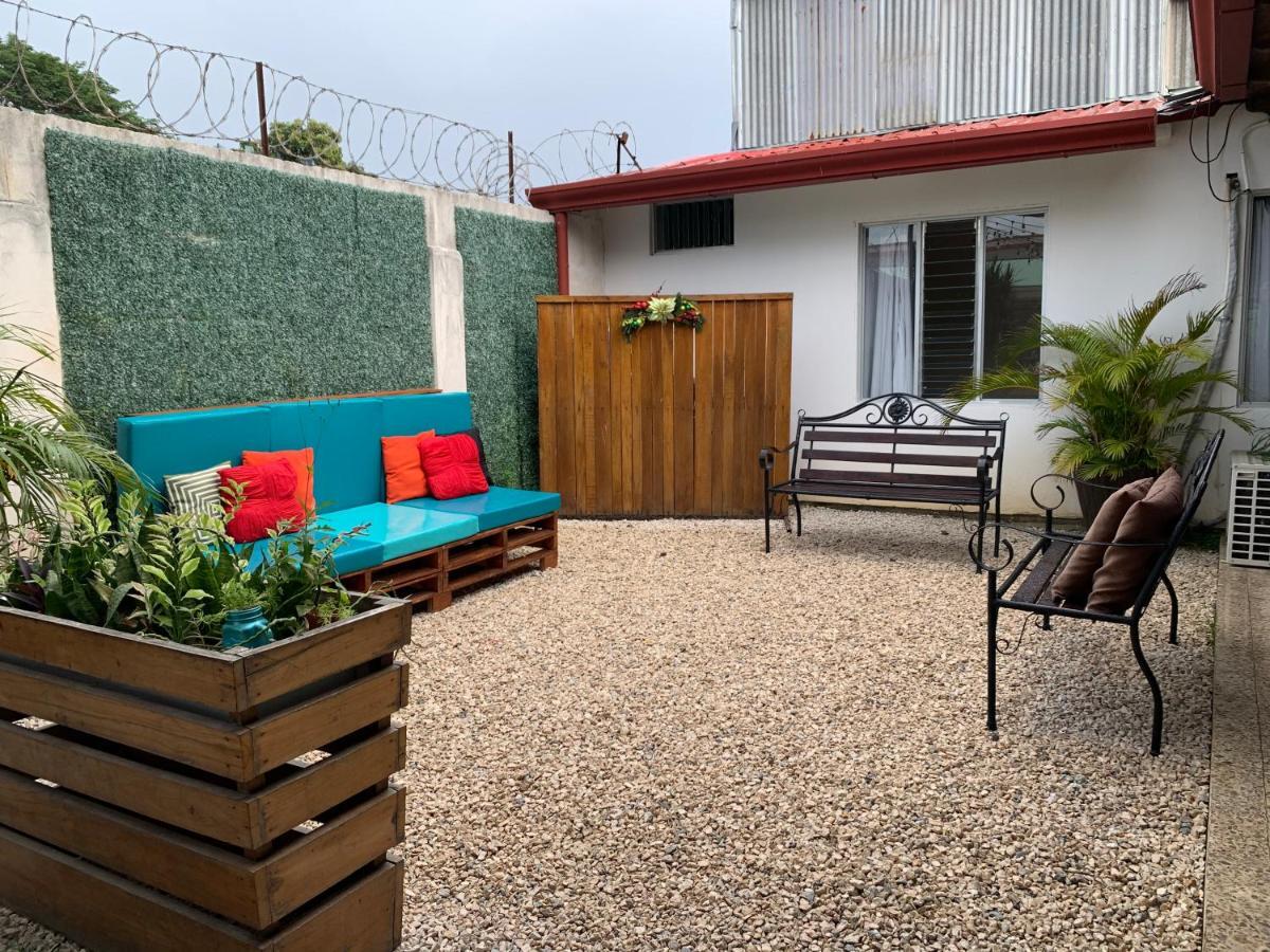 Hostal My Green House 利比里亚 外观 照片